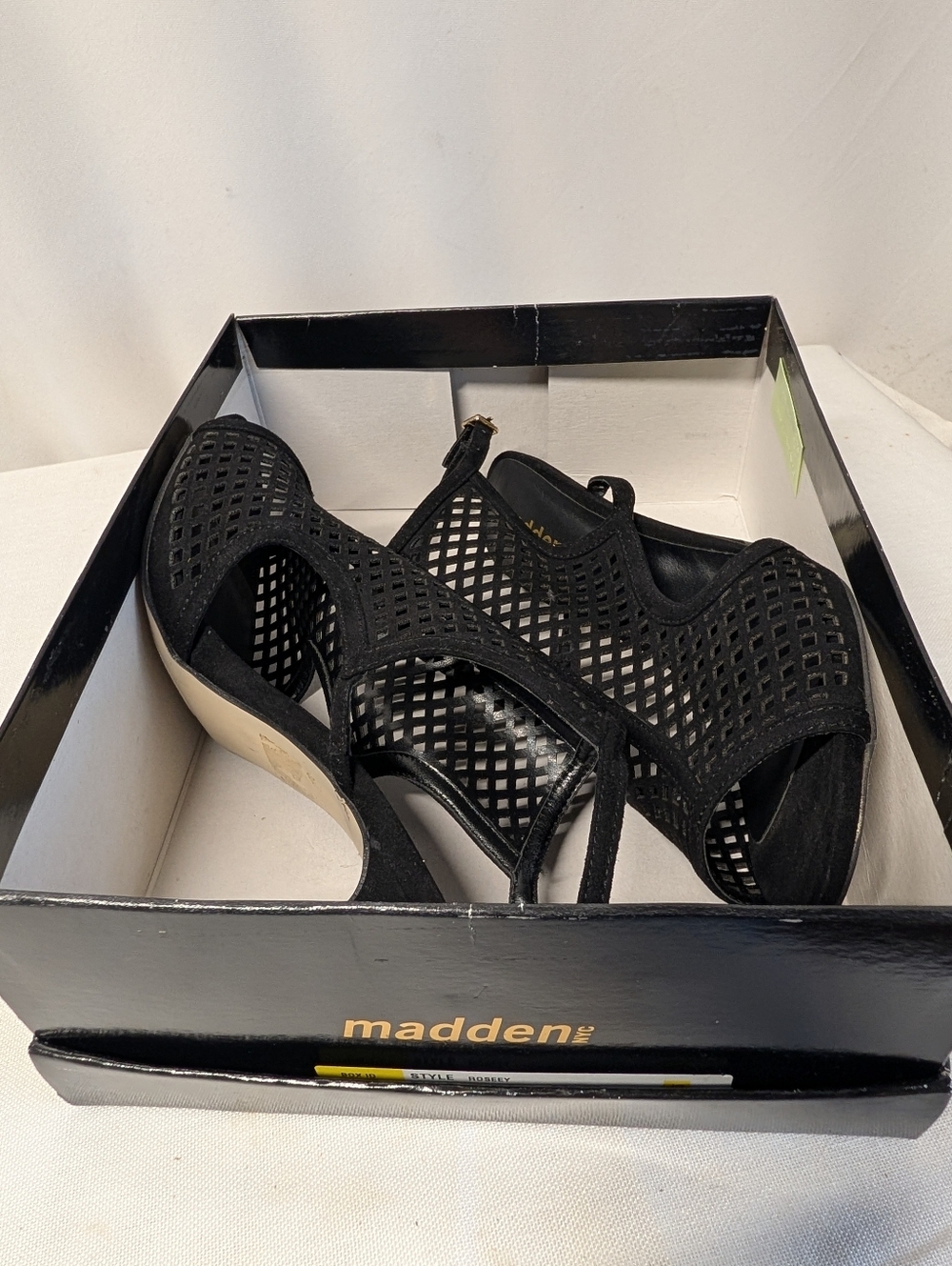 Madden Roseey Black Laser Cut Out Peep Toe Stiletto Heels Sandals Size 9 - Picture 10 of 11